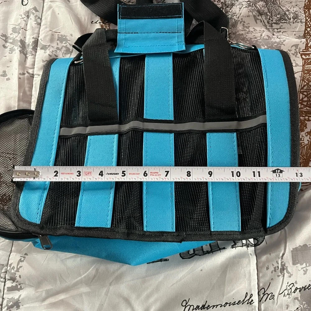 N/A pet carrier